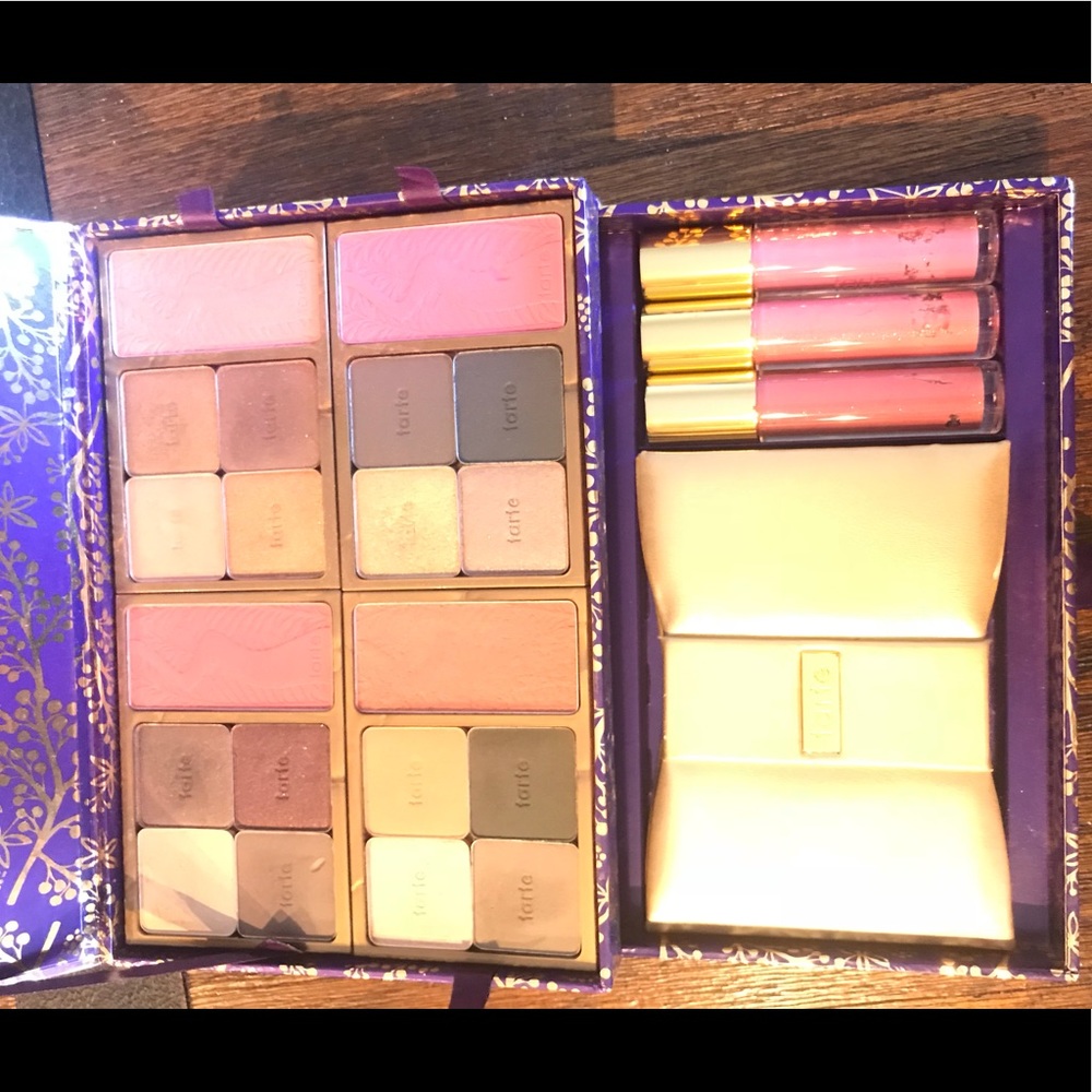Tarte eyeshadow palettes and lip gloss